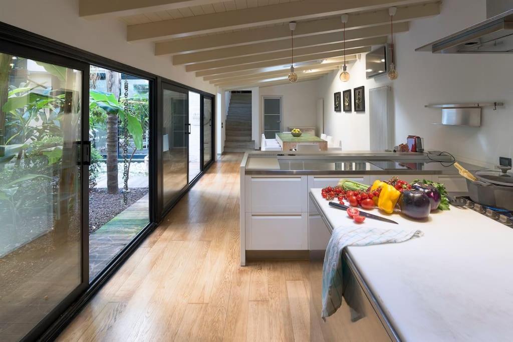 Torrearsa Luxury Garden Suite - Palermo Luaran gambar