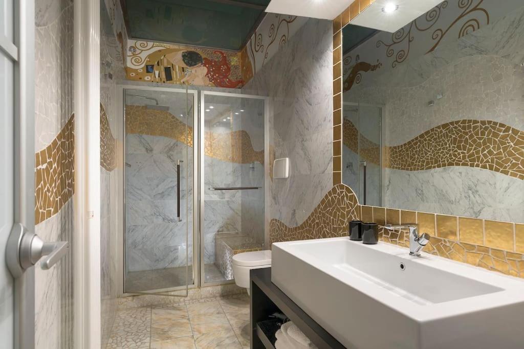 Torrearsa Luxury Garden Suite - Palermo Luaran gambar